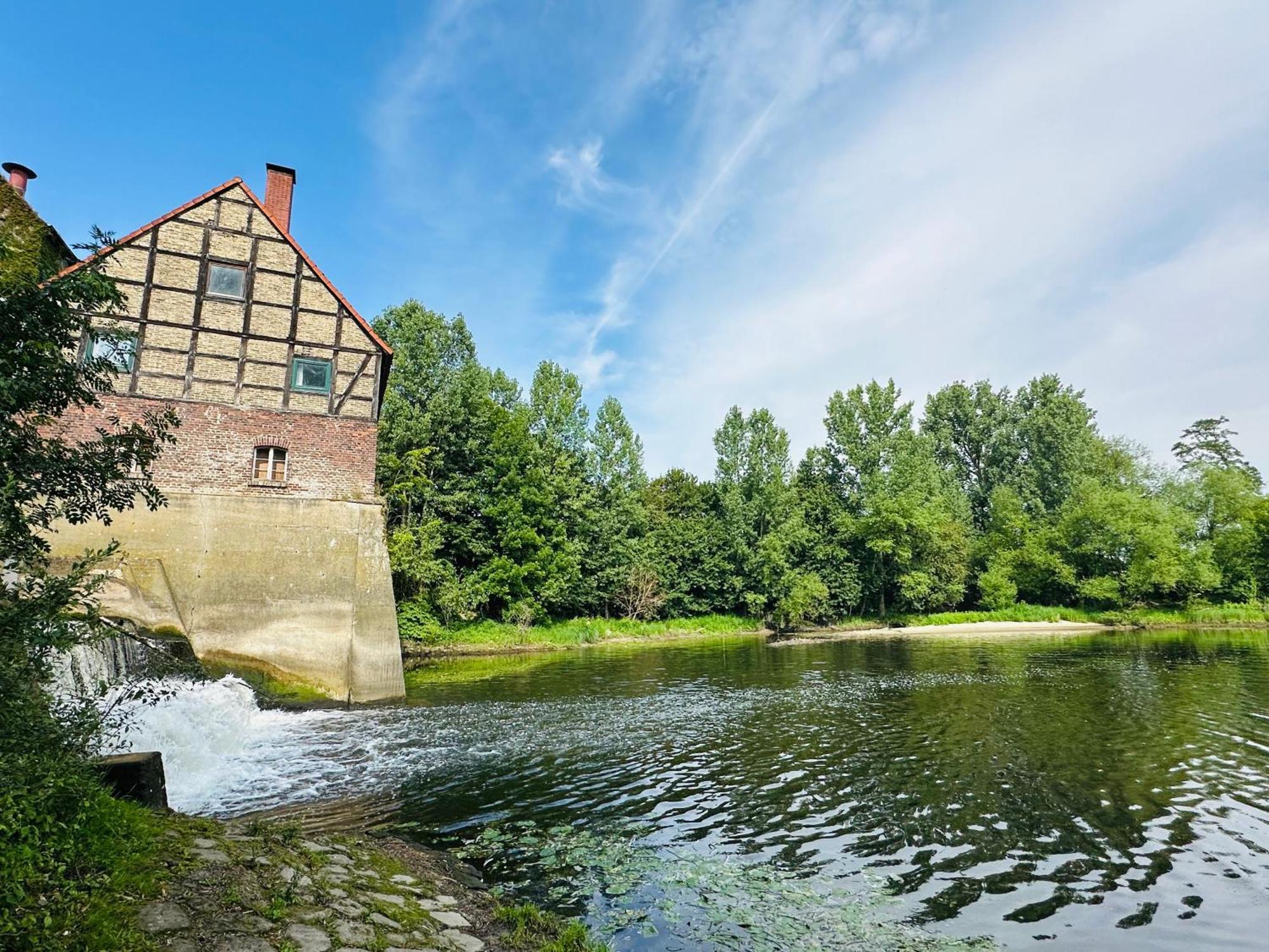 Landhaus Eggert มึนสเทอร์ ภายนอก รูปภาพ