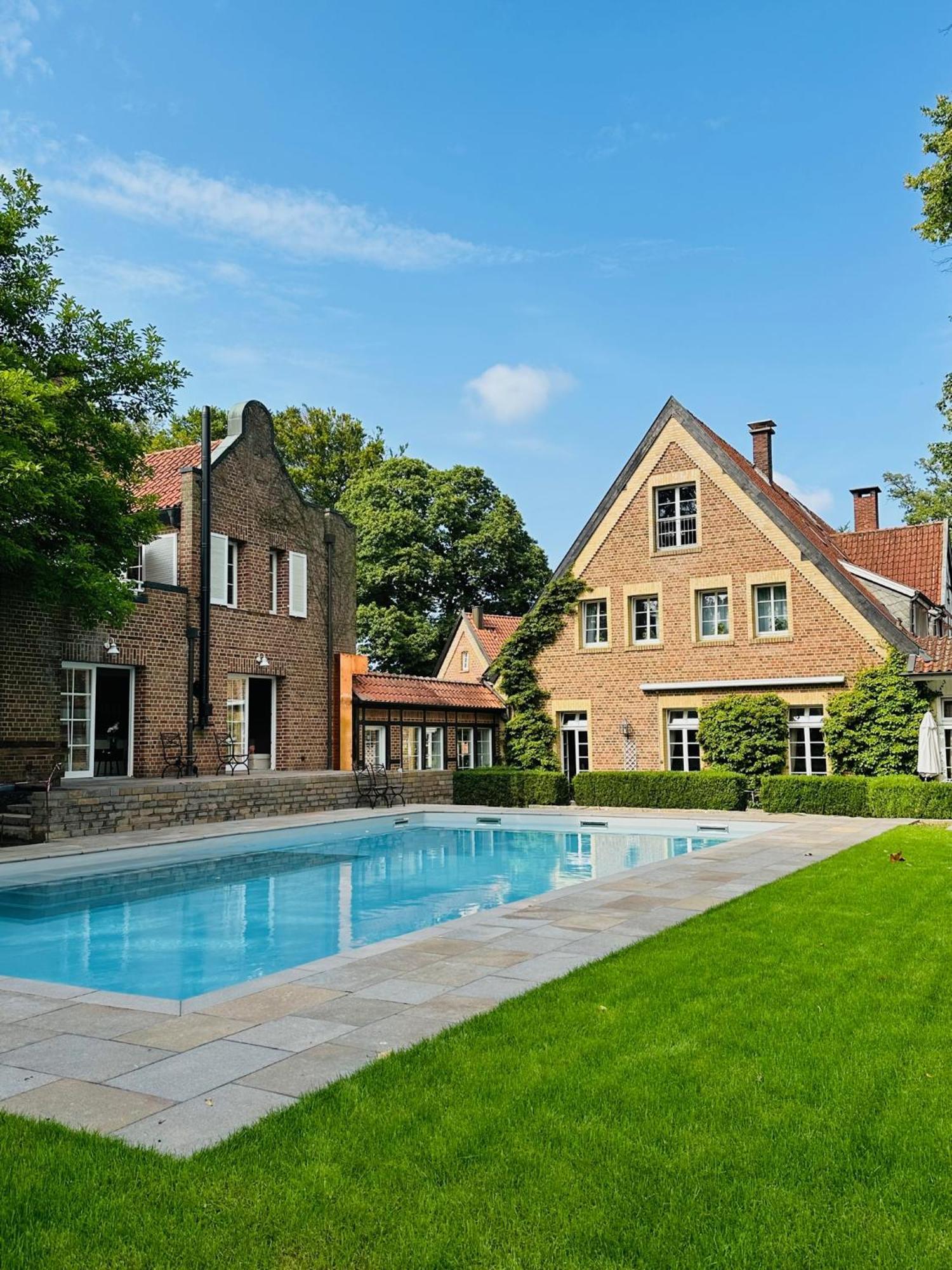 Landhaus Eggert มึนสเทอร์ ภายนอก รูปภาพ